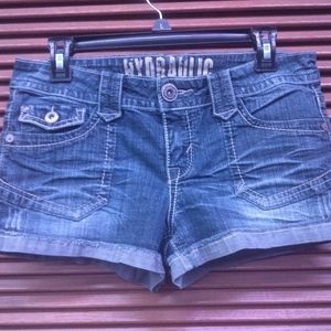 Hydraulic shorts
